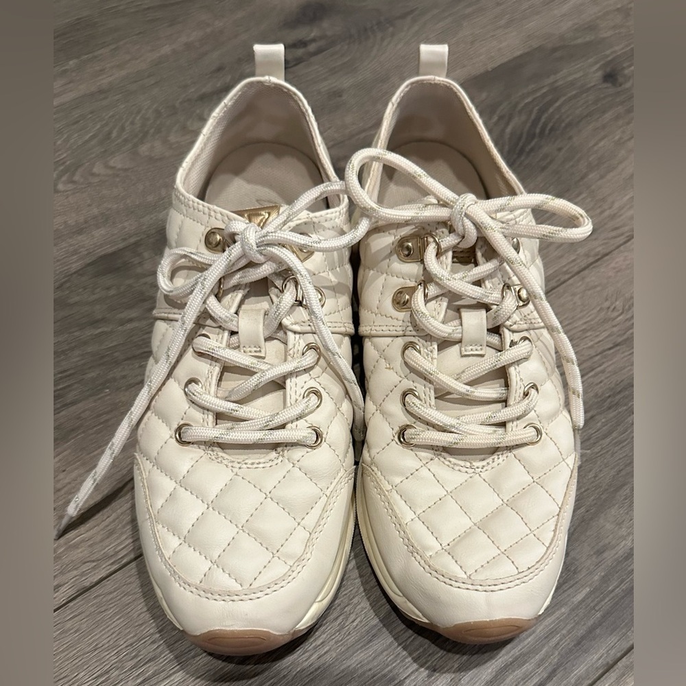 Rachel Zoe Women's Xoxo Luxury Fashion Sneaker Size 7